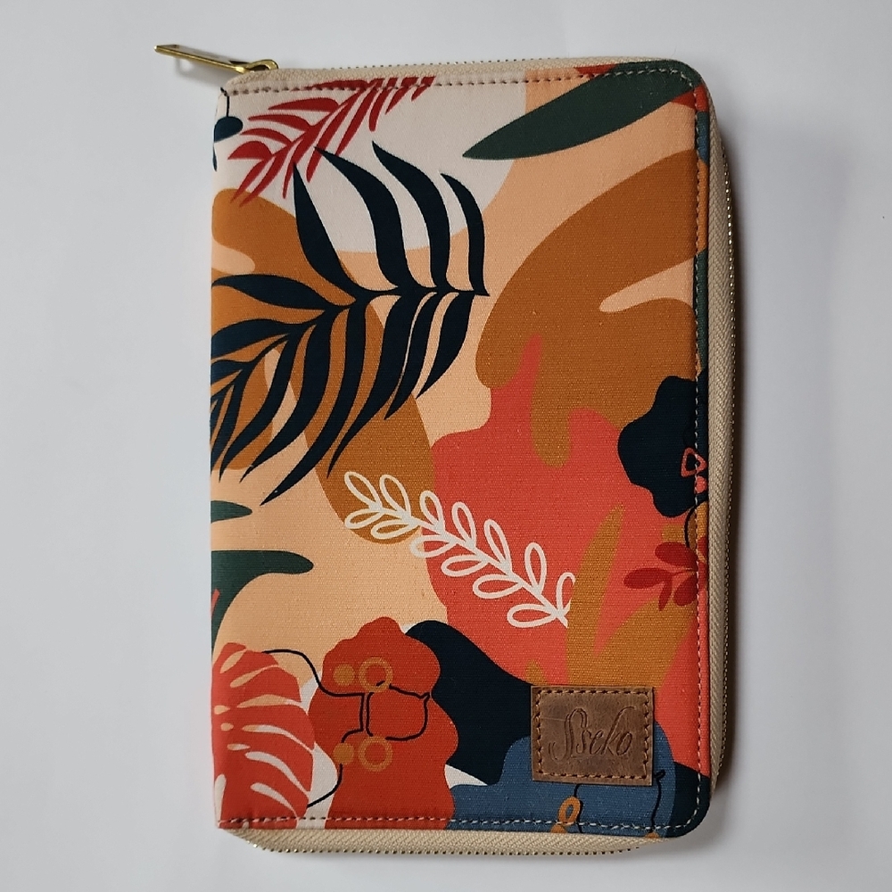 Sseko Jewelry Wallet Organizer